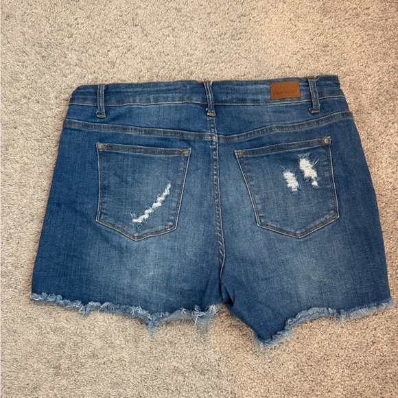 Judy Blue Distressed Denim Shorts with Leopard Accents - Picture 2 of 3